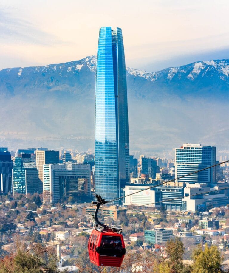 Vacances à Santiago : tourisme urbain, excursions et sports de montagne