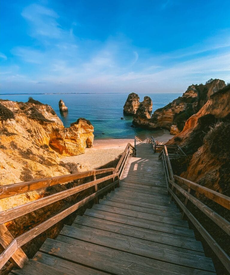 Illustration de Vacances dans l’Algarve à la découverte des plus belles plages du Portugal