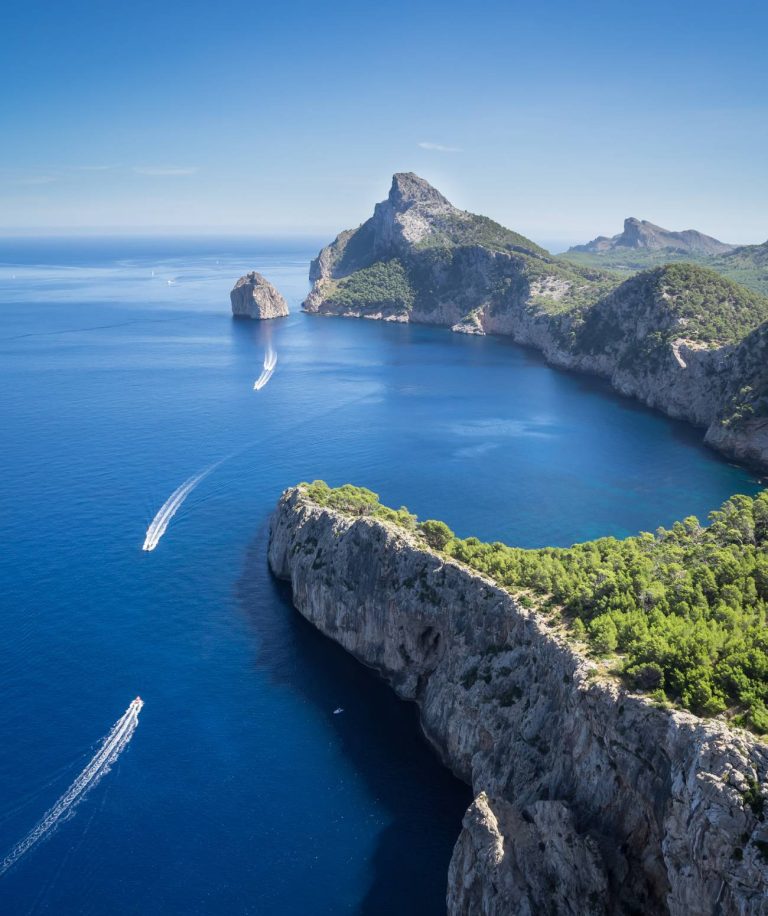 Voyage à la découverte des criques de Majorque : le gage de vacances dépaysantes