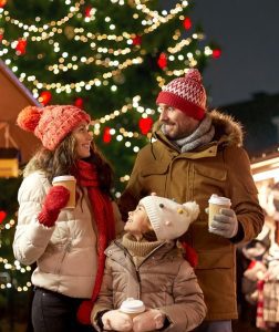 Illustration de Marchés de Noël 2024 : Découvertes des marchés phares d’Europe