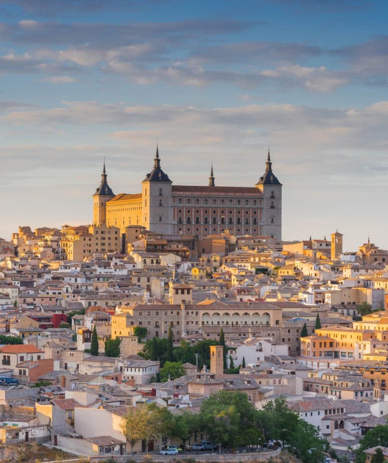 Partir entre amis en Espagne : les avantages de la location