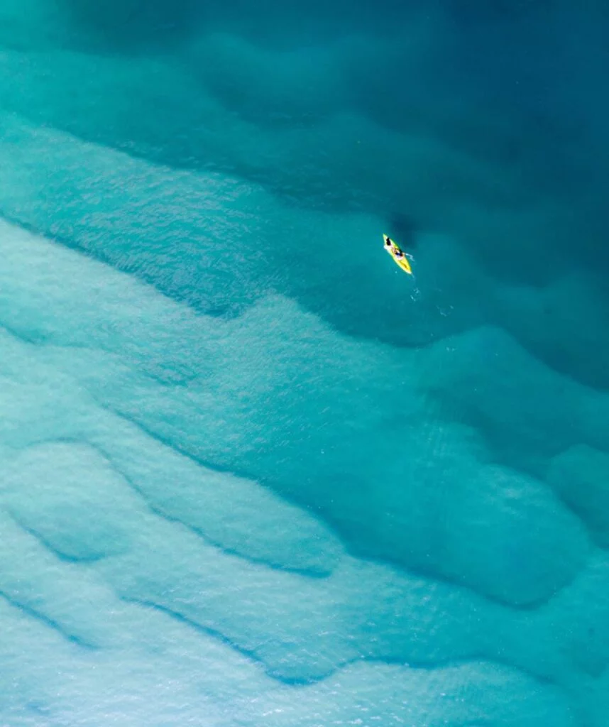 Bateau dans les eaux des Maldives