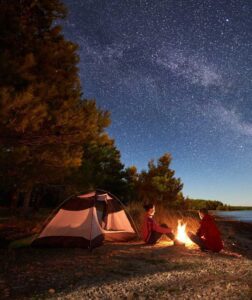 Illustration de Campement en pleine nature : conseils pour les aventuriers en herbe