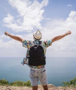 Illustration de Voyager en solo : les meilleures destinations pour se lancer