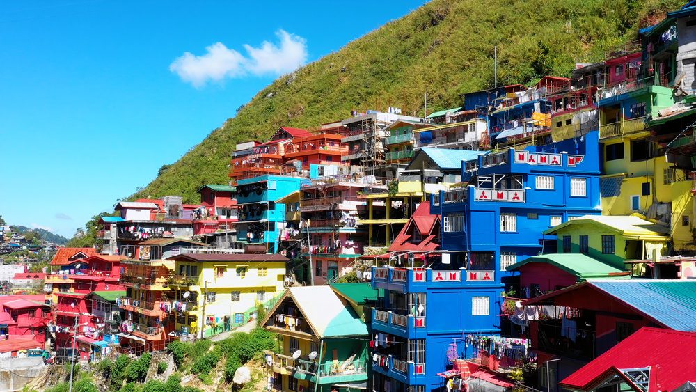 Les Philippines, un voyage entre îles paradisiaques et traditions locales 3 Maisons colorées aux Philippines