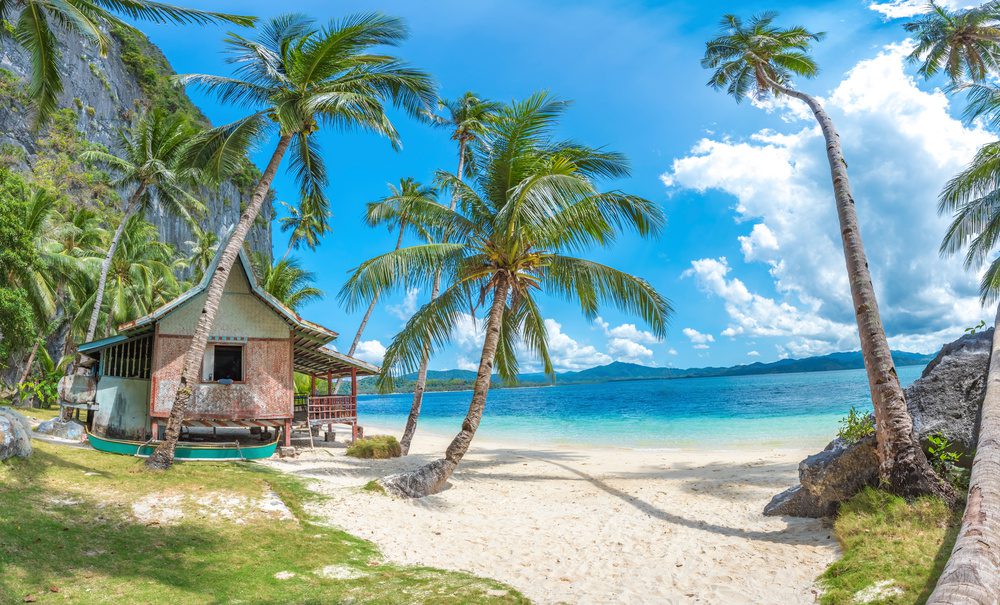 Les Philippines, un voyage entre îles paradisiaques et traditions locales 5 Plage tropical aux Philippines
