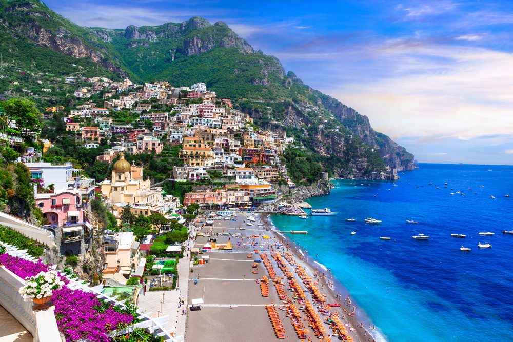 Itinéraire idéal pour découvrir la côte Amalfitaine 2 Plage Positano Spiaggia Grande, Italie