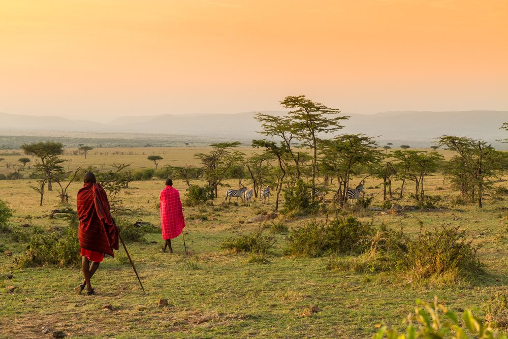 Kenya : l’itinéraire parfait pour un premier voyage entre safari et océan 1 Randonnée dans la brousse avec les Massaïs au Kenya