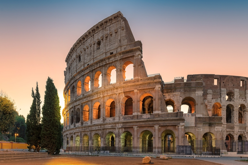 Le Colisée de Rome sous un ciel dégagé