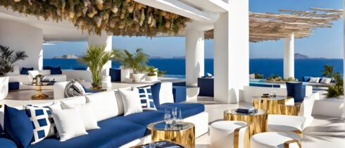 Luxury and opulence beach club / beach restaurant / beach bar in a rich futuristic retro design of the 1950s in all shades of blue with golden elements in a Mexican beachfront setting at day.